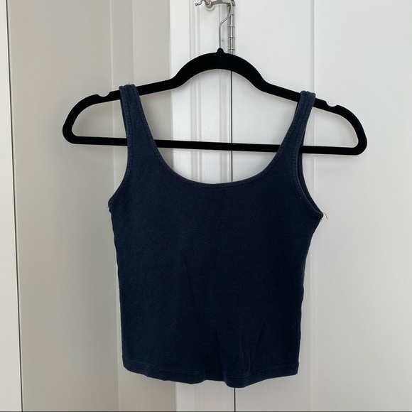 ❄️ Brandy Melville Low Back Cropped Tank - Picture 1 of 4